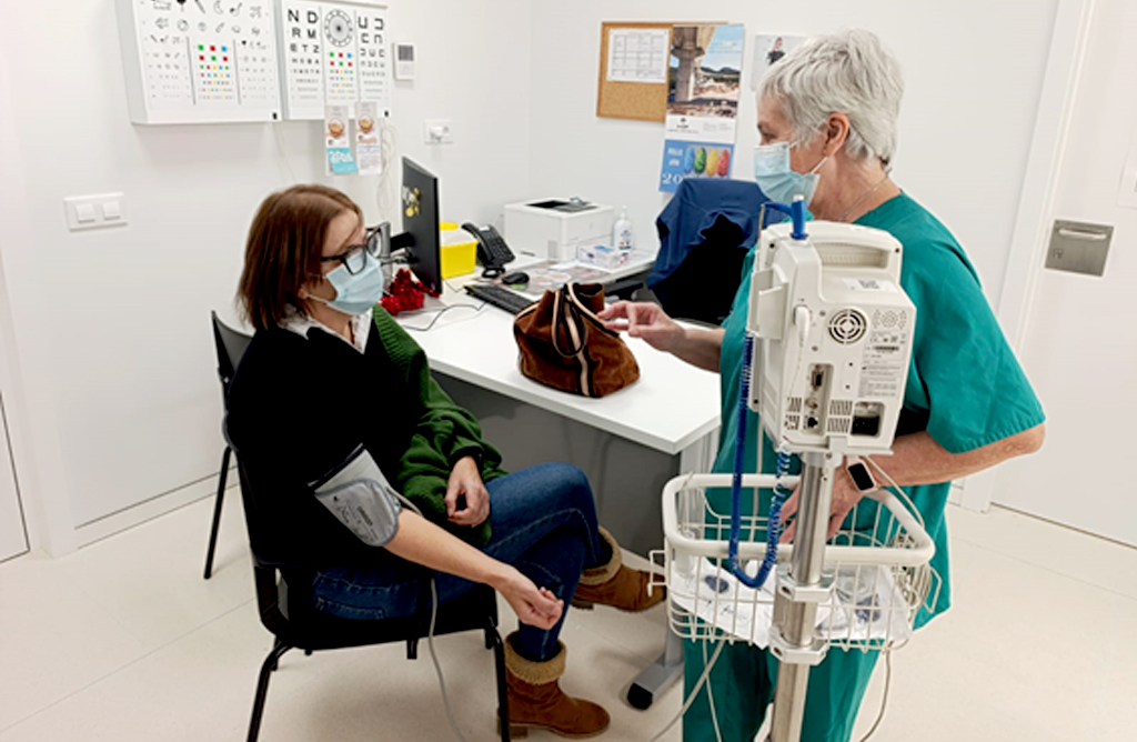 La mascarilla ser� obligatoria en hospitales, centros de salud y SUAP durante dos semanas m�s